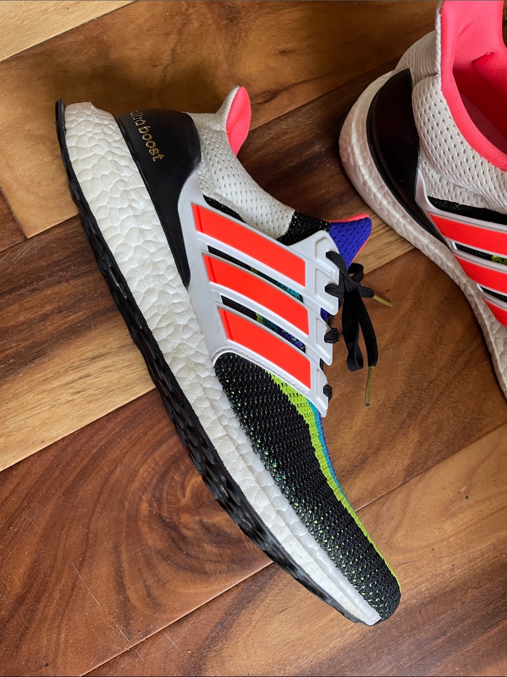 Adidas Ultra Boost Men's Multicolored Shoes. Very Good Condition. Size 11.5. - Picture 3 of 13